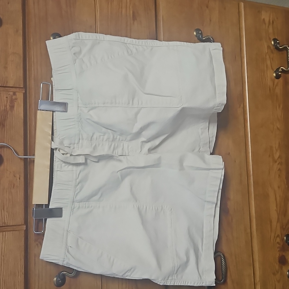 The North Face women's drawstring  white long hiking shorts